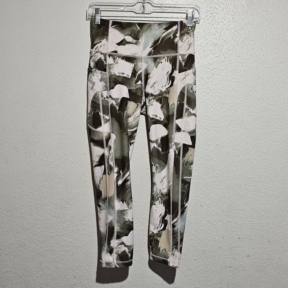 Athleta Ultimate Stash II Capri Women Small Green Smudge Painted Energy Olive